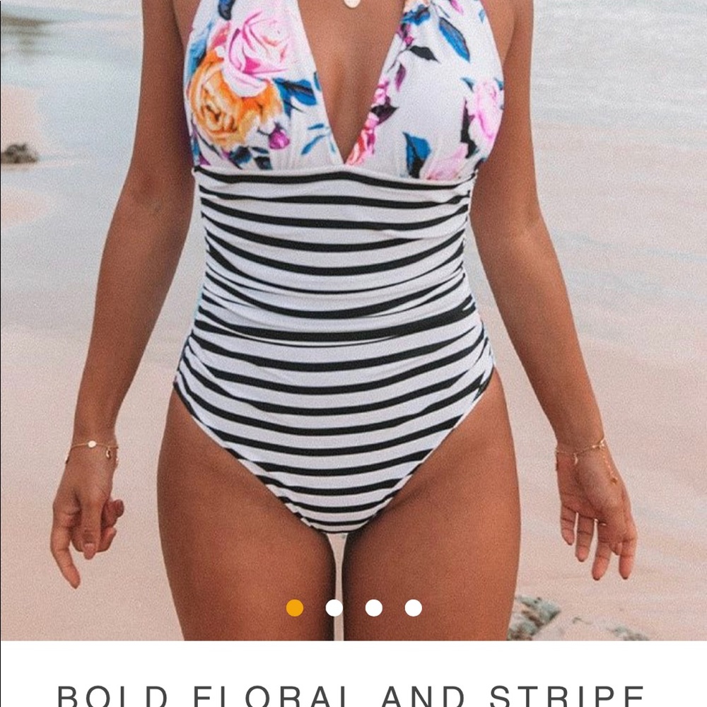 One piece swim suit